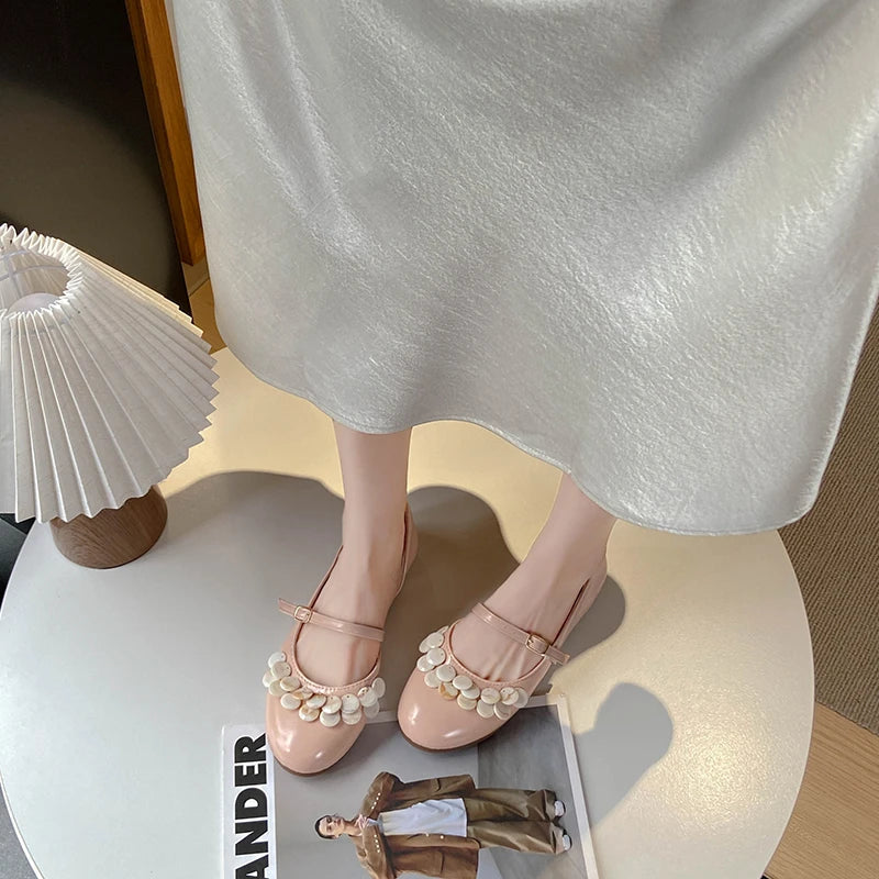 AIERTU  -  Spring New Fashion Single Shoes Shallow Mouth Versatile Block Heel Flower One Buckle Mary Jane Shoes Aiertu