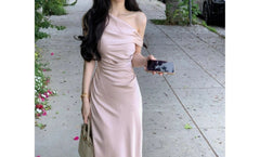 AIERTU  -  Summer New Simple Dress with Feminine Temperament Slanted Shoulder Bag Buttocks Long Skirt Dress Aiertu