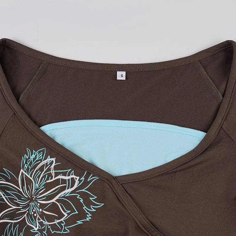 AIERTU  -  Spring Fake Two Big V-neck T-shirt Tight Spice Girl Temperament Retro Long-sleeved Top Aiertu