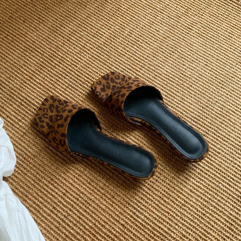 AIERTU  -  New Women Shoes Exquisite Square Head Flat Slippers for Woman French Style Vacation Casual Shoes Designer Shoes Zapatos De Mujer Aiertu