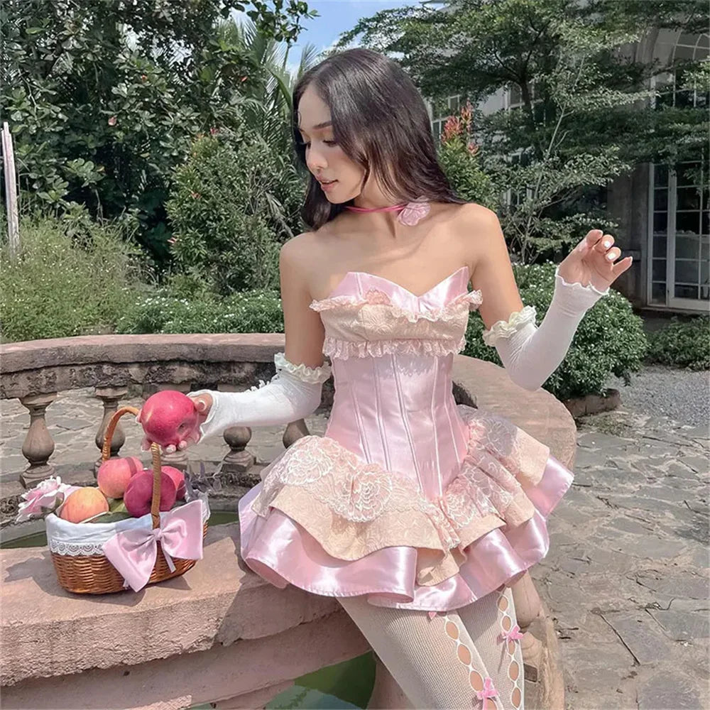 Aiertu 2024 Spring New Product Women's Fashion Sexy Lace Lace Lace Layered Decoration Bra Slim Fit Short Dress Aiertu