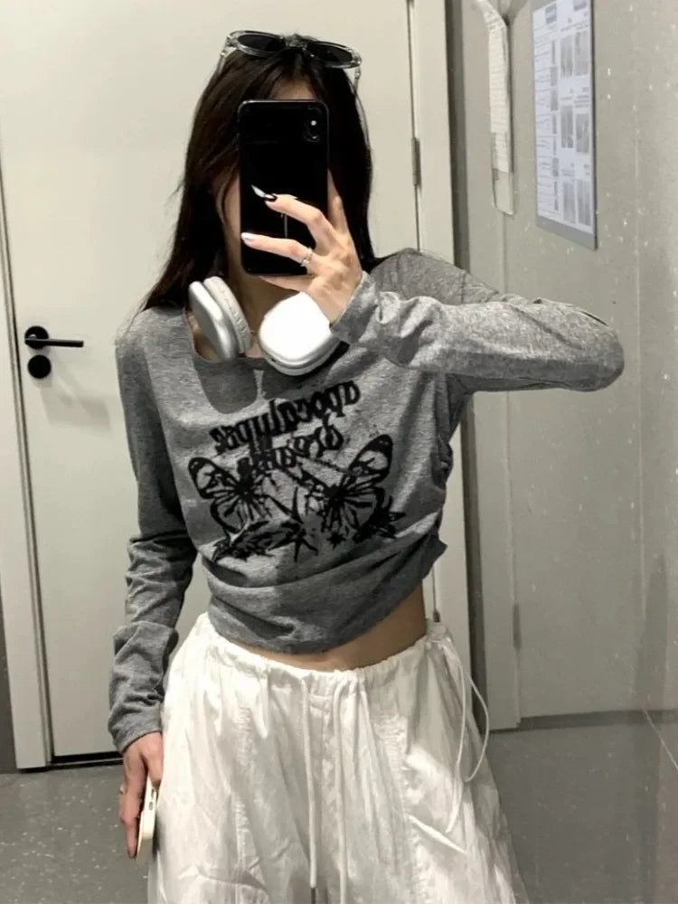 Aiertu Sexy Pleated Grunge Tee Shirts Femme Slim Fit Y2k Aesthetic Letter Print Long Sleeve Cropped Top Women Fashion All Match T-shirt Aiertu