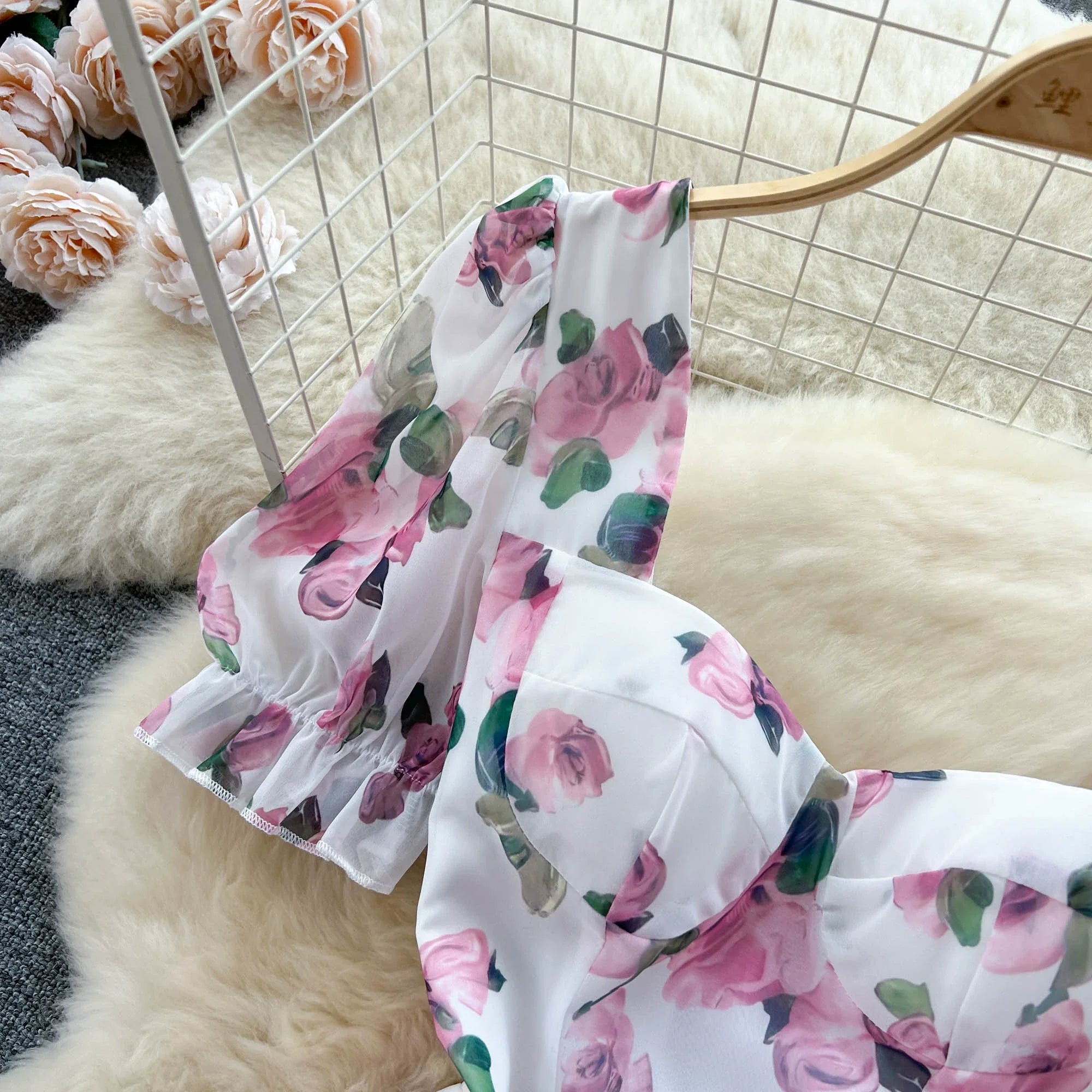 Aiertu  Beach Vacation Floral Print Dress Women Backless Lace Up Cross Bandage Ruched Korean Hotsweet Fashion Party Long Dress Aiertu