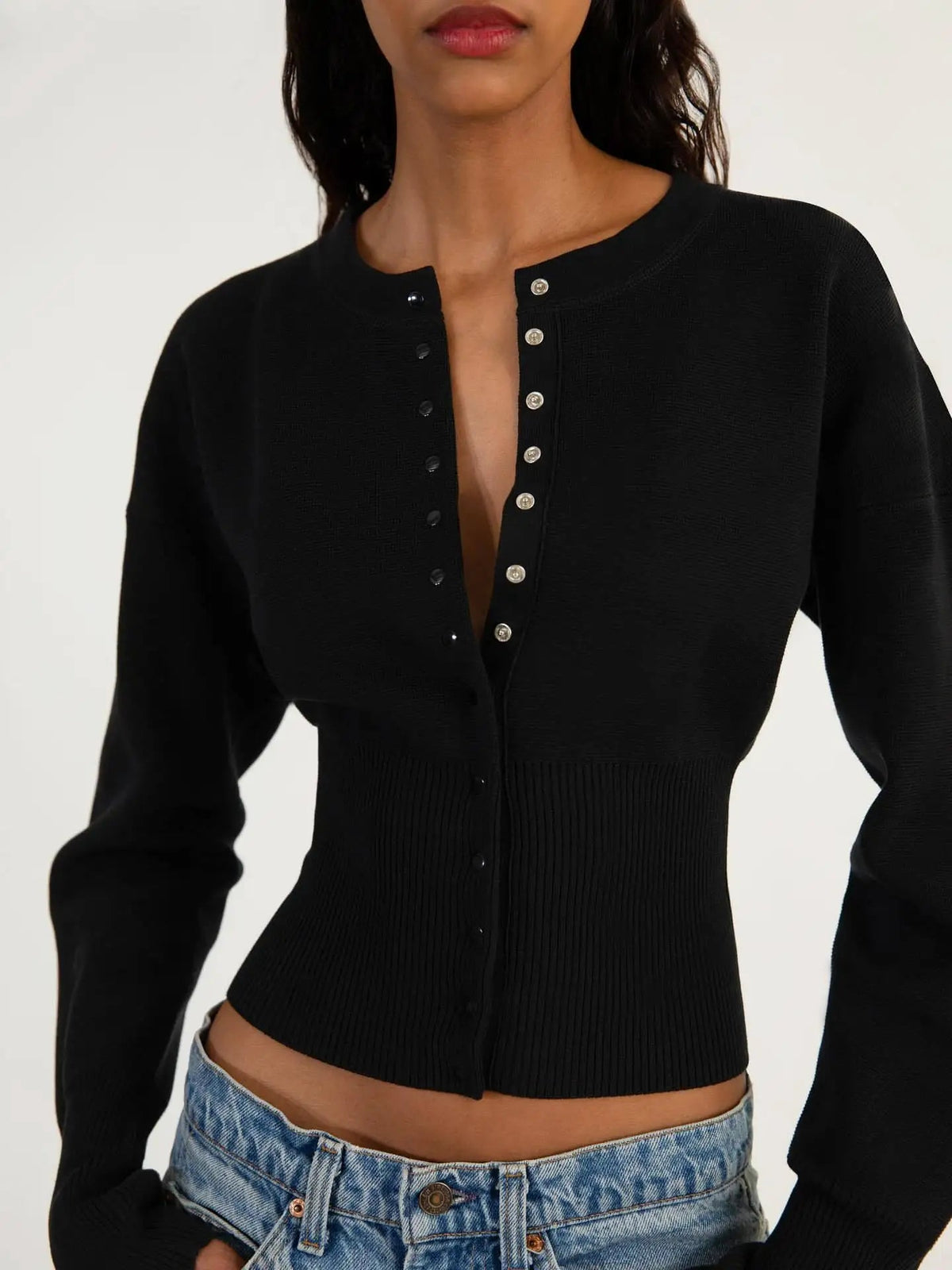 AIERTU  -  Autumn and Winter New French Classic Temperament Round Neck Casual Knitted Cardigan Top Women's Sweater Aiertu