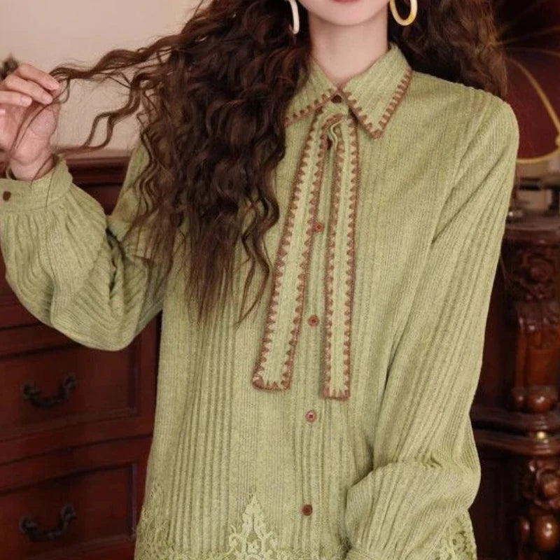 AIERTU  -  Vintage Hong Kong Style Women Knit Shirt Autumn Winter Bow Tie Lace Hem Loose Casual Long Sleeve Inner Blouse Aiertu