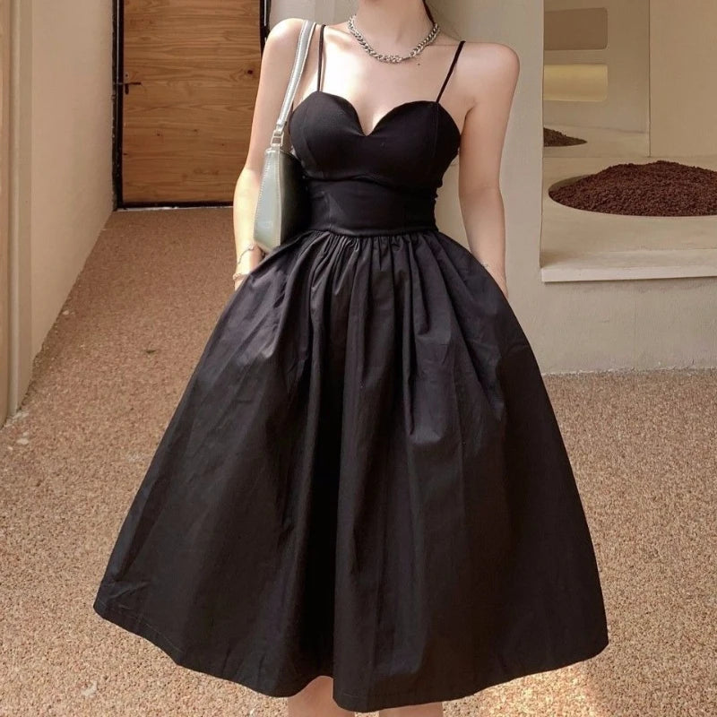 AIERTU  -  Summer new women's clothing temperament black dress design black word suspender tube top dress skirt Aiertu