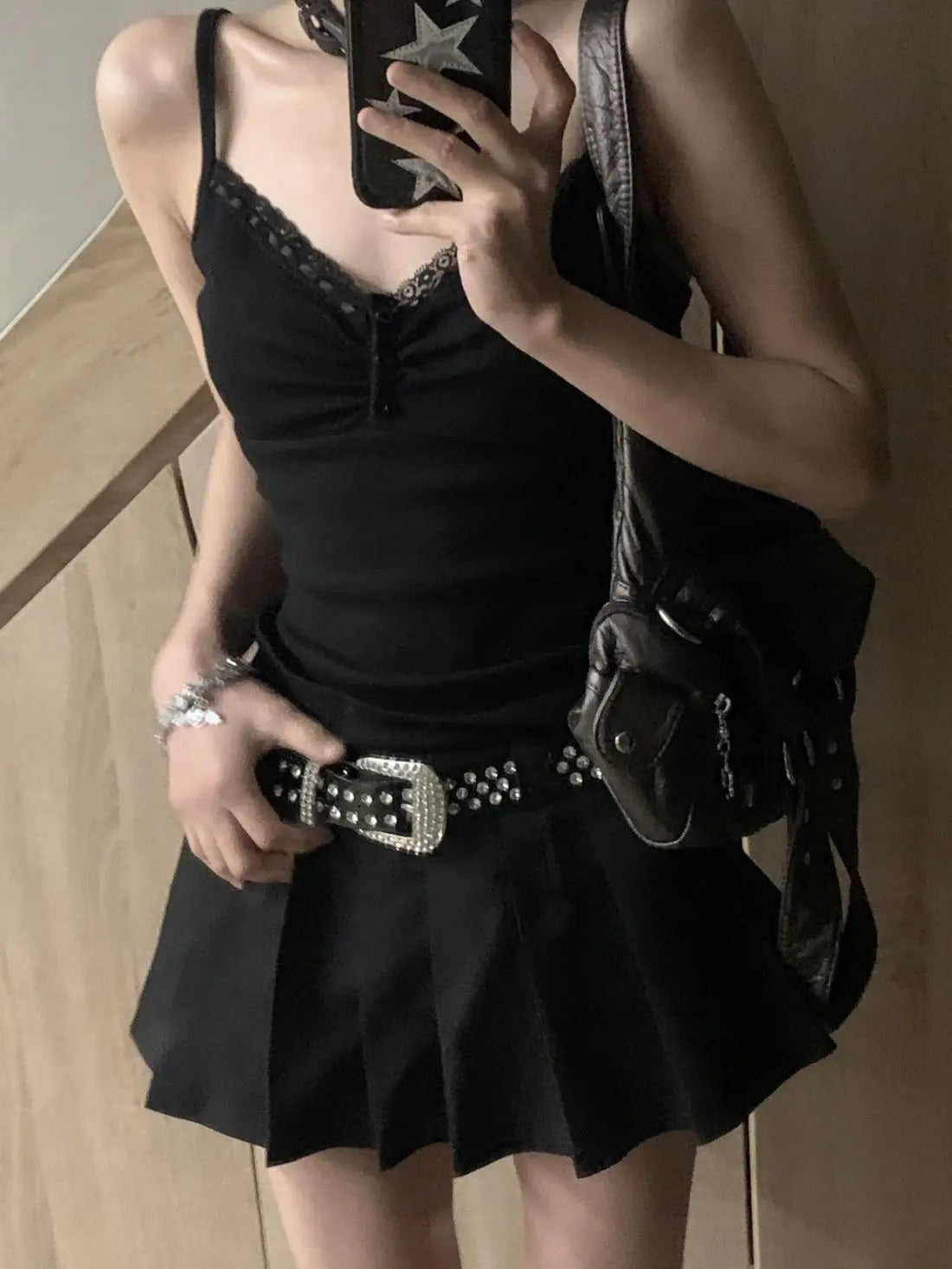 Aiertu Patchwork Lace Button Slim Women Tanks Streetwear Grunge Fashion Vintage Solid Crop Top Y2k Aesthetic All Match Camisoles Summer Aiertu