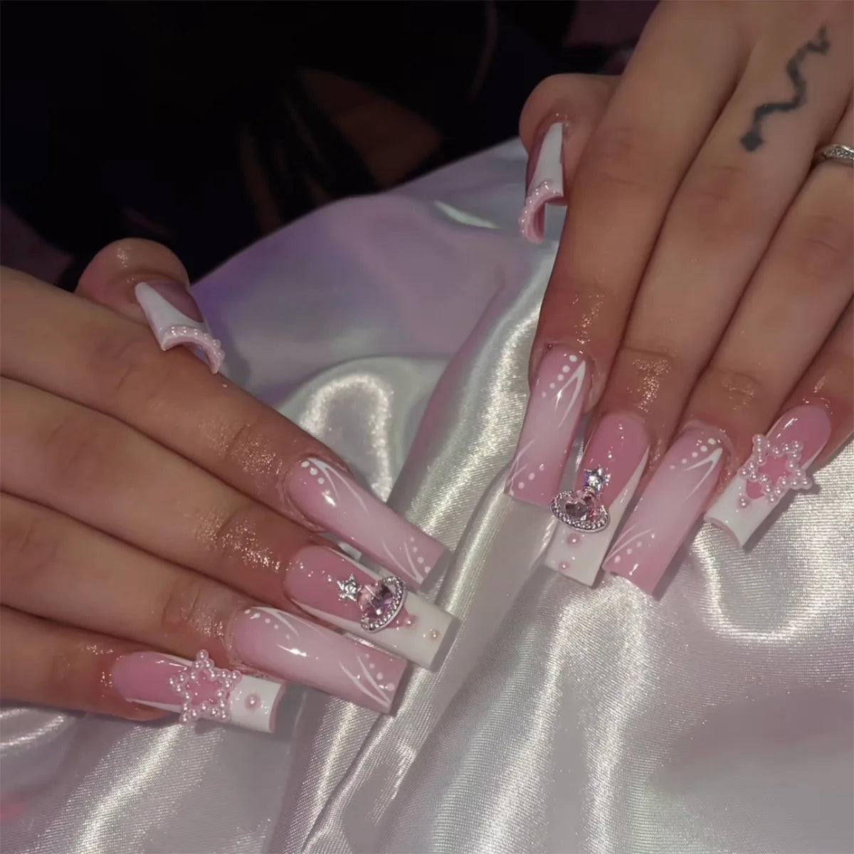 Aiertu 24Pcs Long Ballet False Nails with Bow Designs Pink Coffin Press on Nails Wearable French Fake Nail Full Cover Manicure Tips Aiertu