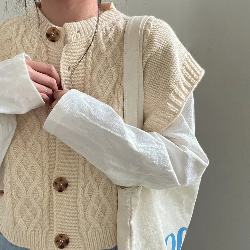 AIERTU  -  Button-knitted Cardigan Vest Women's Women's Soft Waxy Gentle Wind Sweater Vest Women Aiertu