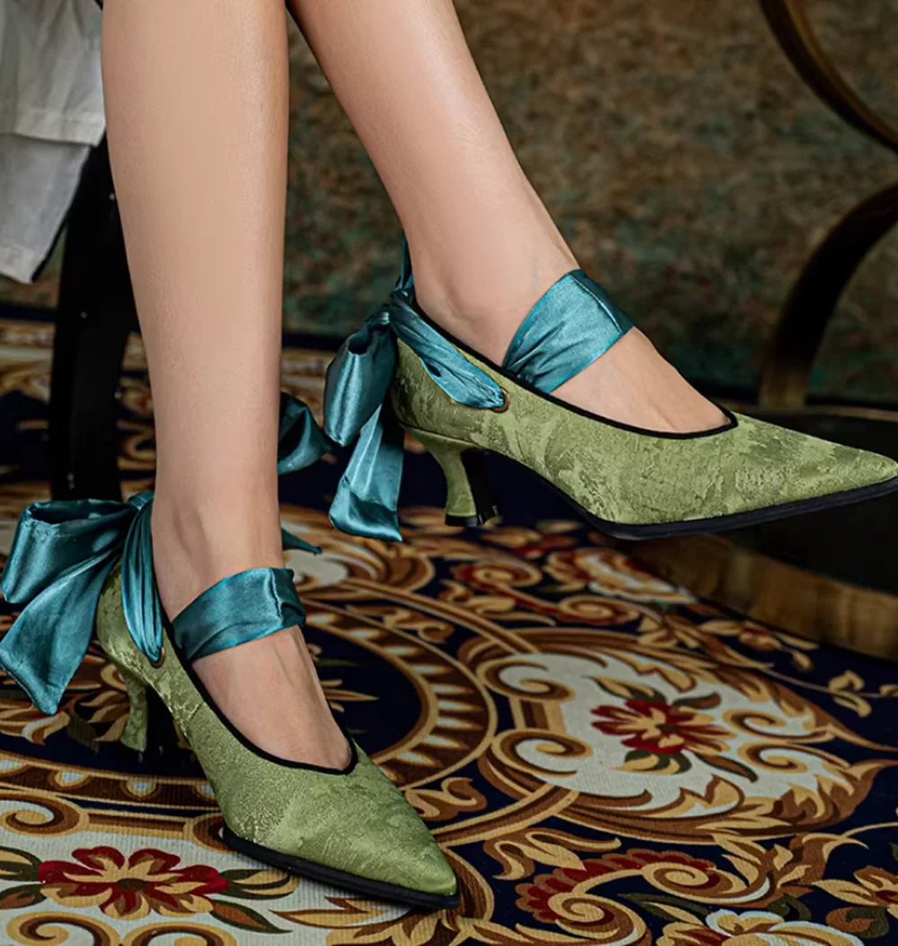 AIERTU  -  New Green Satin Pointed-Toe Pumps with Oversized Satin Bow Lace-Up Design Elegant Kitten Heel Fashion Low-Cut Mary Jane Aiertu