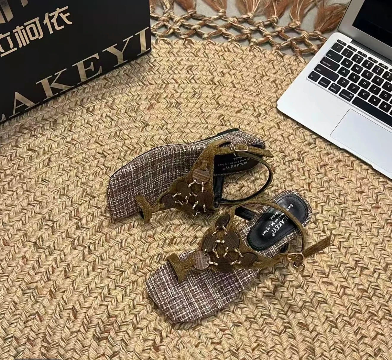 AIERTU  -  Women's Wedge Sandals Summer New Flat Comfort Sandals Fashion Trendy and All-match Beach Women's Shoes Sandalias De Mujer Aiertu