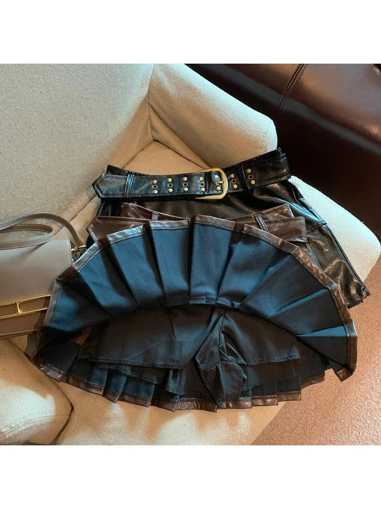 Aiertu Women Coffee Leather Skirt Harajuku Y2k Vintage Pleated Skirt 90s Aesthetic Korean A-Line Mini Skirt Emo 2000s Punk Clothes 2024 Aiertu