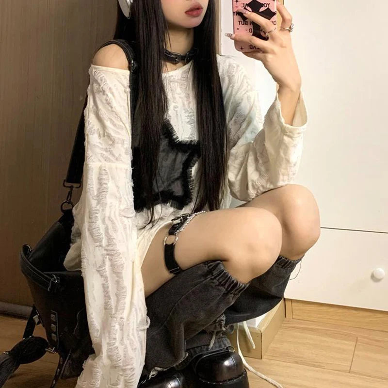 Aiertu Y2K Grunge Hole T-Shirt Star Print Ripped Streetwear Off Shoulder Tops Vintage Harajuku Oversized Kpop Long Sleeveloose Tees Aiertu