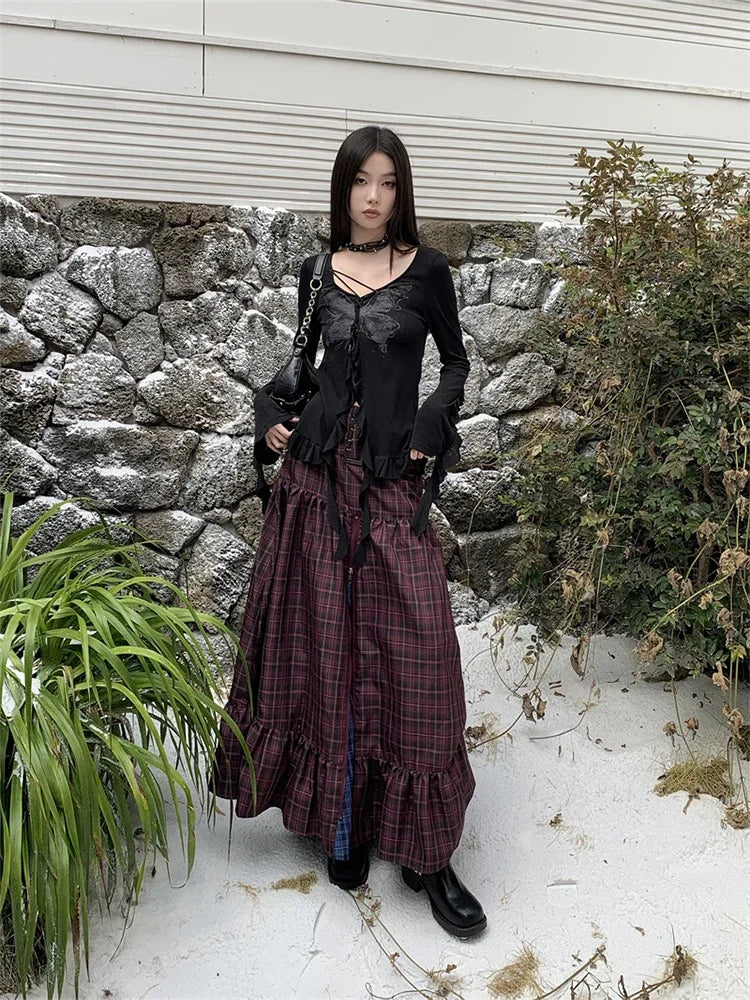 Aiertu Women's Plaid A-line Long Skirt Vintage Y2k Skirt Harajuku Korean Streetwear Fashion A-line Skirts Emo 2000s Trashy Clothes Aiertu