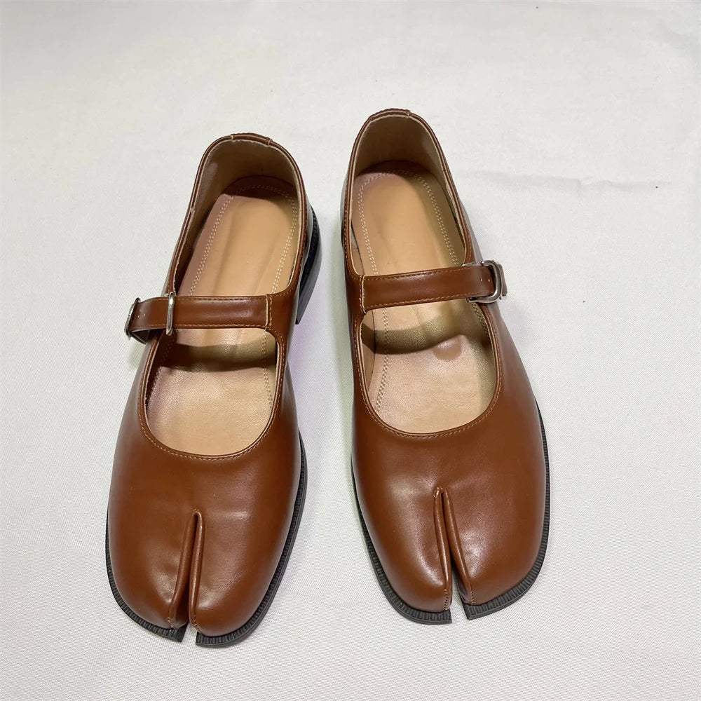 Aiertu Back  to school Flats Split Toe Shoes Plus Size 42 Loafer Brown Shoes Black Leather Women  Mary Janes Aiertu