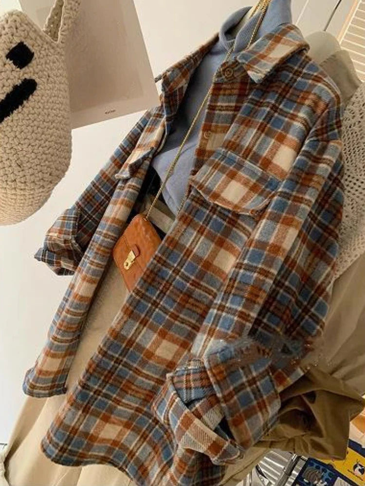 Aiertu FALL OUTFIT Plaid Woolen Shirts Women Tops Vintage Baggy Casual Outwear Fashion Korean Style Pockets All-match Chic Lapel Camisas De Mujer aiertu