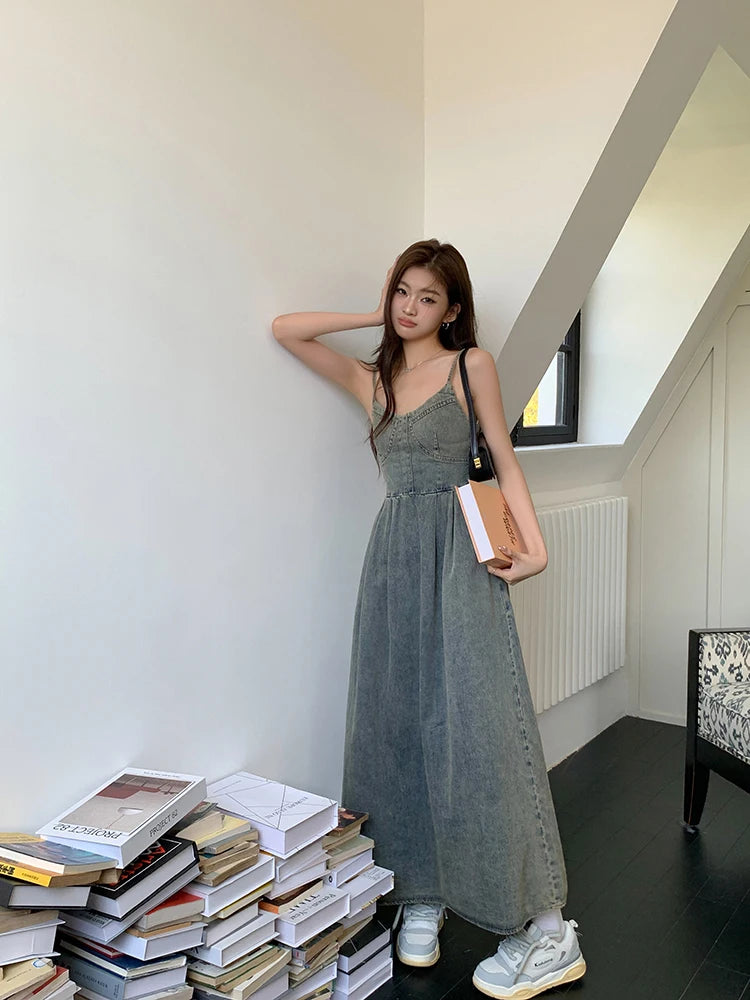 Aiertu Fashion V Neck Sexy High Waist Denim Dress Summer Women A Line Retro High End Long Dress Streetwear Jeans Slim Backless Dresses Aiertu