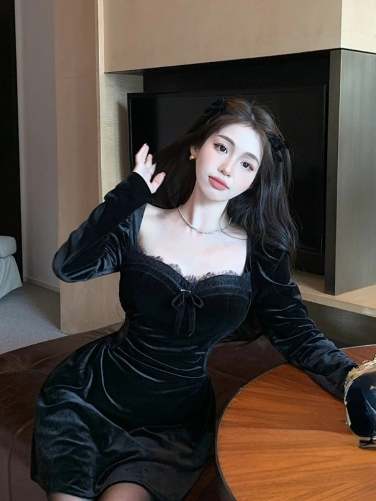 Aiertu Gothic Vintage Balck Long Sleeve Dress Woman Elegant Fashion Velvet Midi Dress Korean Style Even Party Dress Casual Spring Aiertu