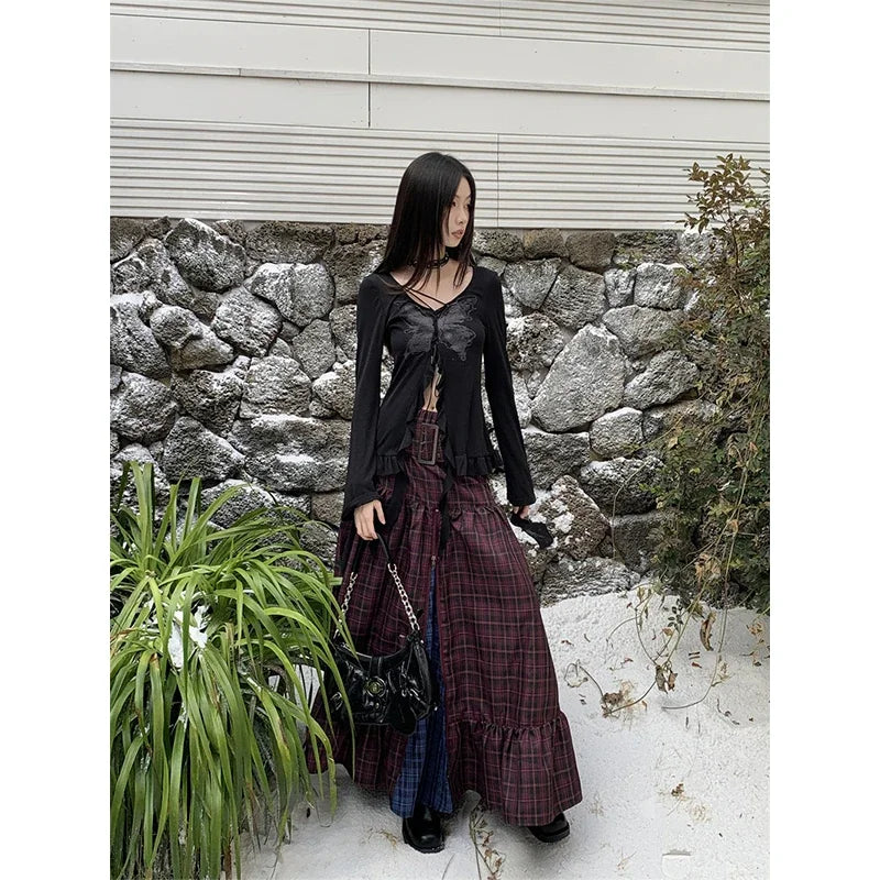 Aiertu Women's Plaid A-line Long Skirt Vintage Y2k Skirt Harajuku Korean Streetwear Fashion A-line Skirts Emo 2000s Trashy Clothes Aiertu