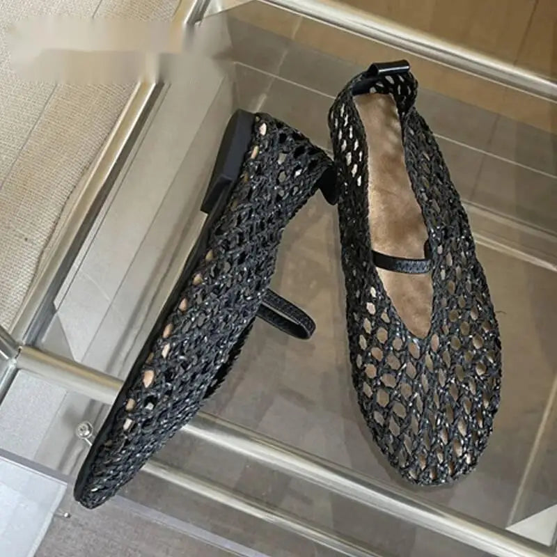 AIERTU  -  Summer Hollow Weave Mesh Women Loafers Fashion Round Toe Slip On Female Beach Casual Shoes Flat Sandals Zapatos De Mujer Aiertu
