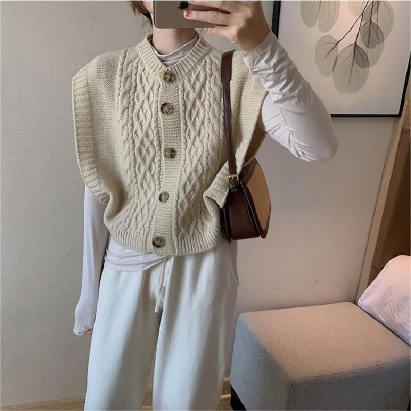 AIERTU  -  Button-knitted Cardigan Vest Women's Women's Soft Waxy Gentle Wind Sweater Vest Women Aiertu