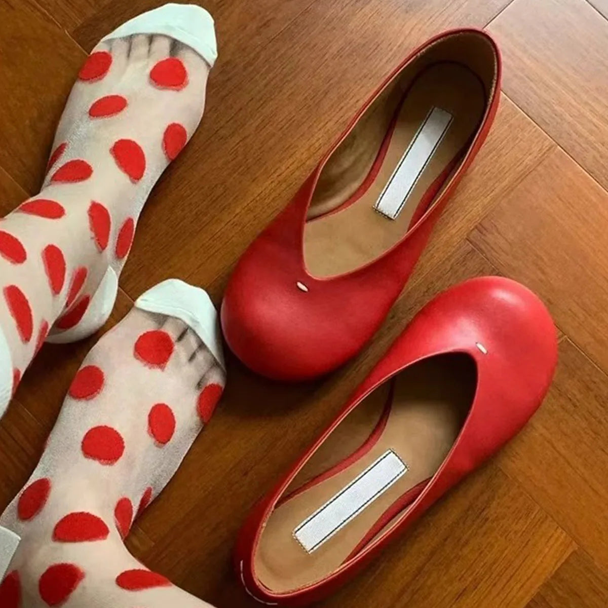 AIERTU  -  Red Round Toe Women's Mary Jane Flats Spring Cute Slip On Big Toe Ballet Flats Shoes Size 35-40 Aiertu