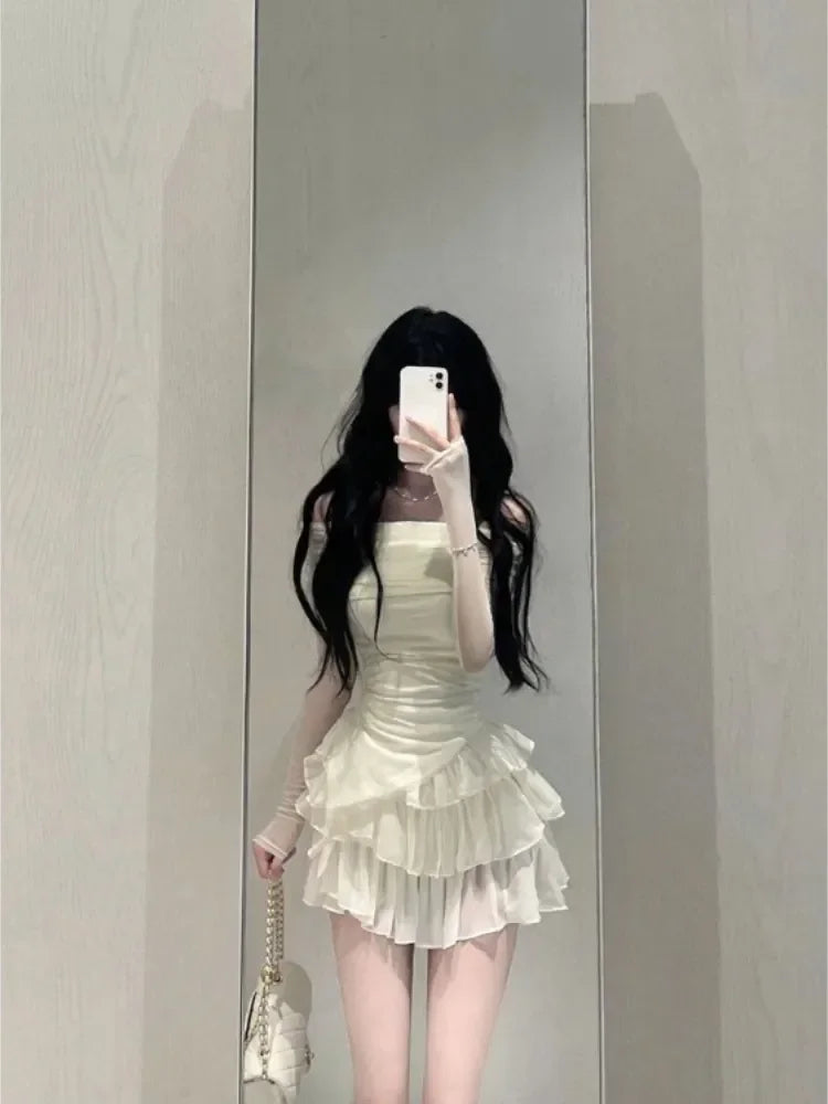 Aiertu 2024 Spring Two Pieces Skirt Set Women Y2k Crop Tops T-shirt + Cake Skirts Japanese Kawaii Fashion Suits Chic Outwear Korean Aiertu
