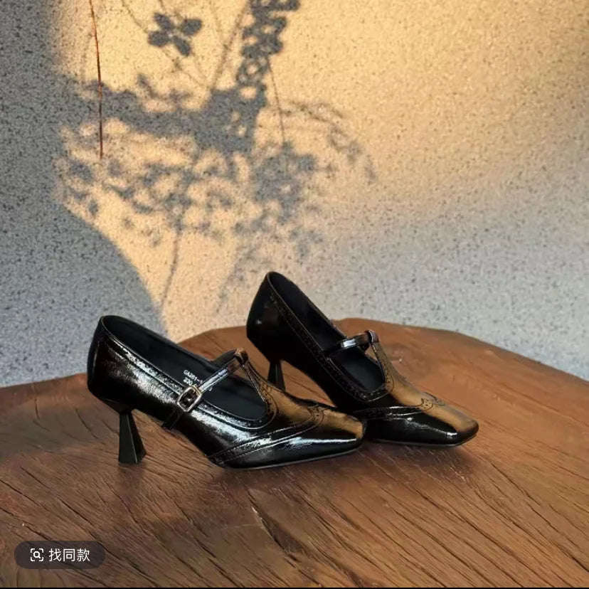 AIERTU  -  Retro Womens Shoes Exquisite Block Carving High Heels for Woman Elegant French Casual Shoes Fashion Designer Shoes Zapatos Mujer Aiertu