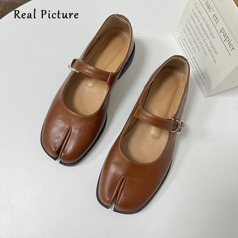 Aiertu Back  to school Flats Split Toe Shoes Black Leather Loafer Brown Size 40 Fashion Buckle Mary Janes Flat Ninja Shoe Women Aiertu