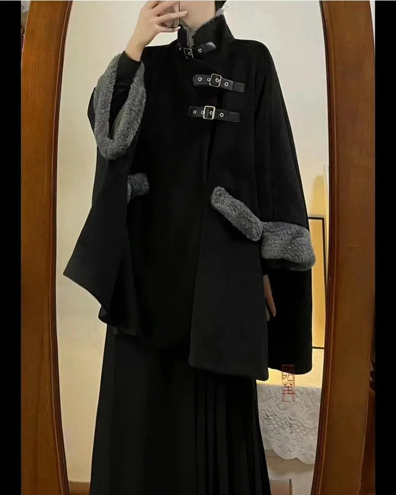 Aiertu Chinese Style Cloak Coat Women New Chinese High end Plush Capes Autumn and Winter Loose Causal Warm Black Coat Women Clothing Aiertu