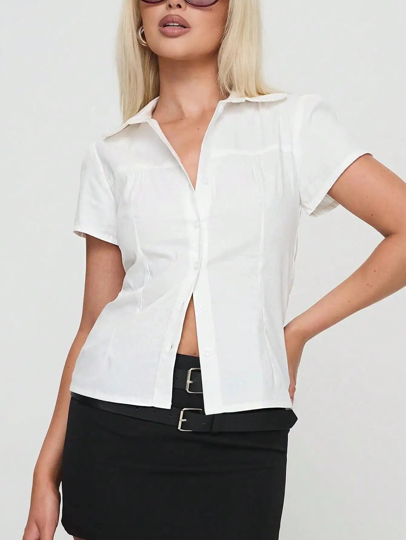 AIERTU  -  Women's Elegant Commuter Stretch Botton Up Shirt Solid V-Neck Tops Suitable For Daily Outings  Casual Business Office Lady Aiertu