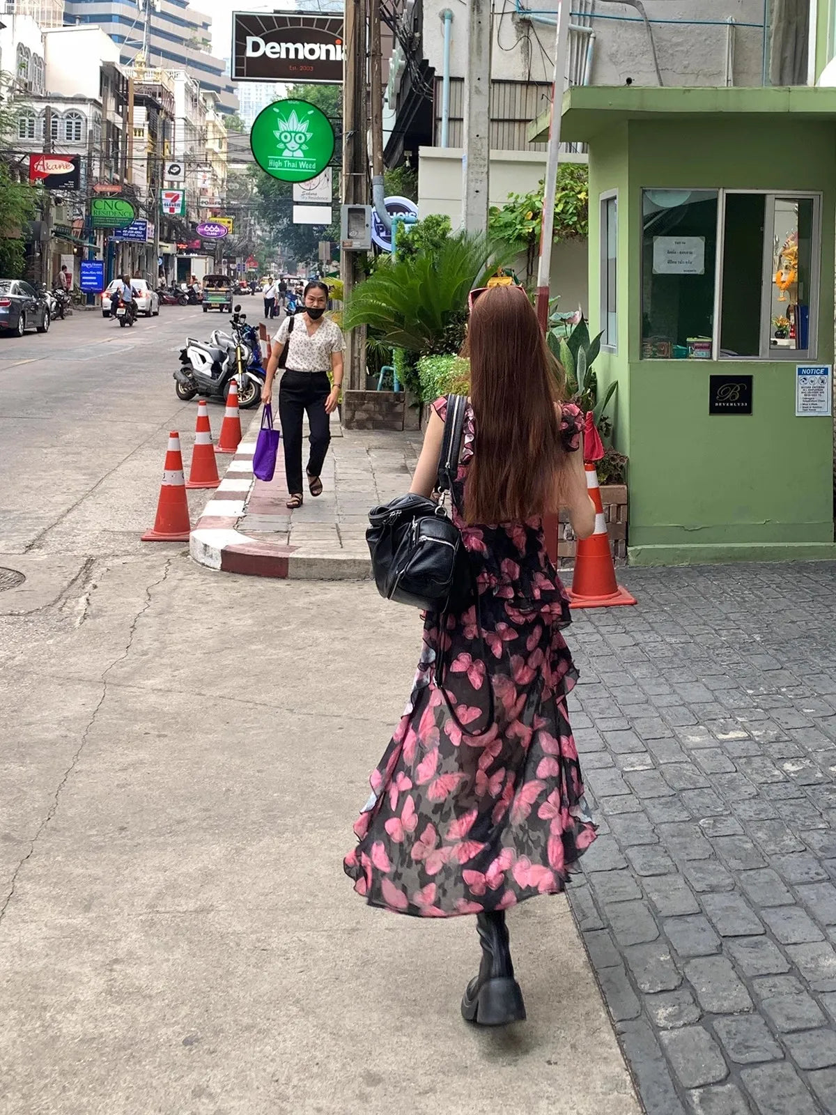 Aiertu Y2K Summer Women's Fashion One-shoulder Irregular Trailing Suspender Black White Chic Tutu Dress Street Wear Vacation Sundress Aiertu