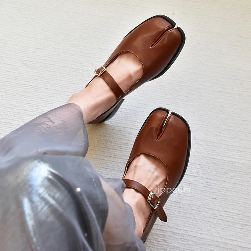 Aiertu Back  to school Flats Split Toe Shoes Plus Size 42 Loafer Brown Shoes Black Leather Women  Mary Janes Aiertu