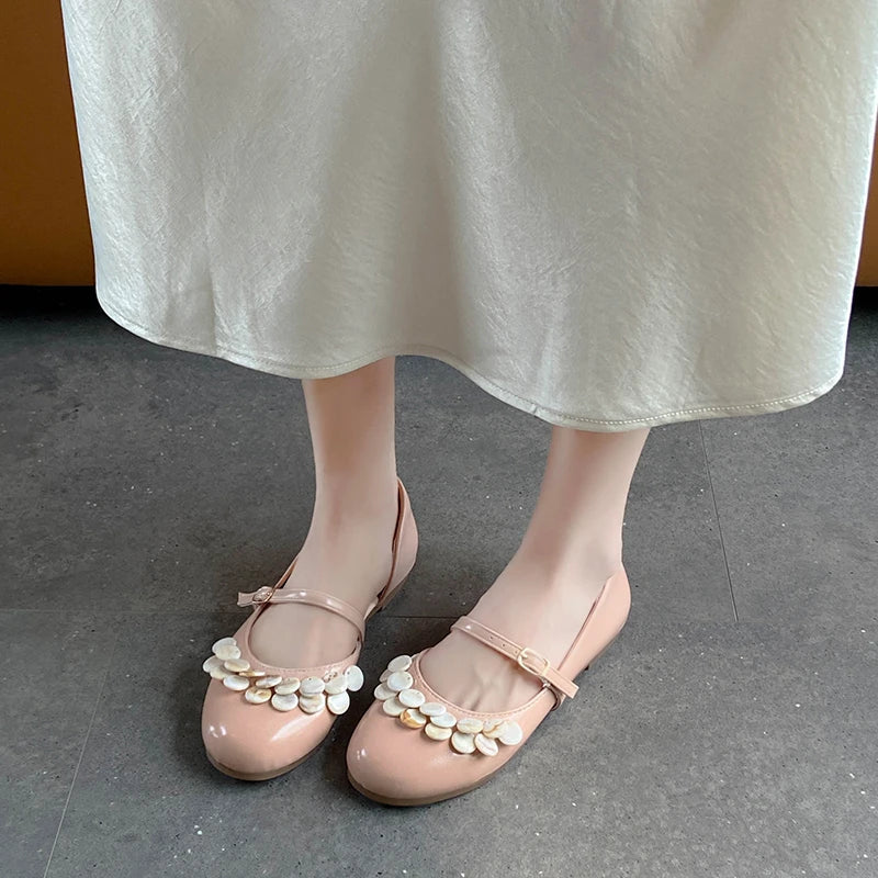 AIERTU  -  Spring New Fashion Single Shoes Shallow Mouth Versatile Block Heel Flower One Buckle Mary Jane Shoes Aiertu