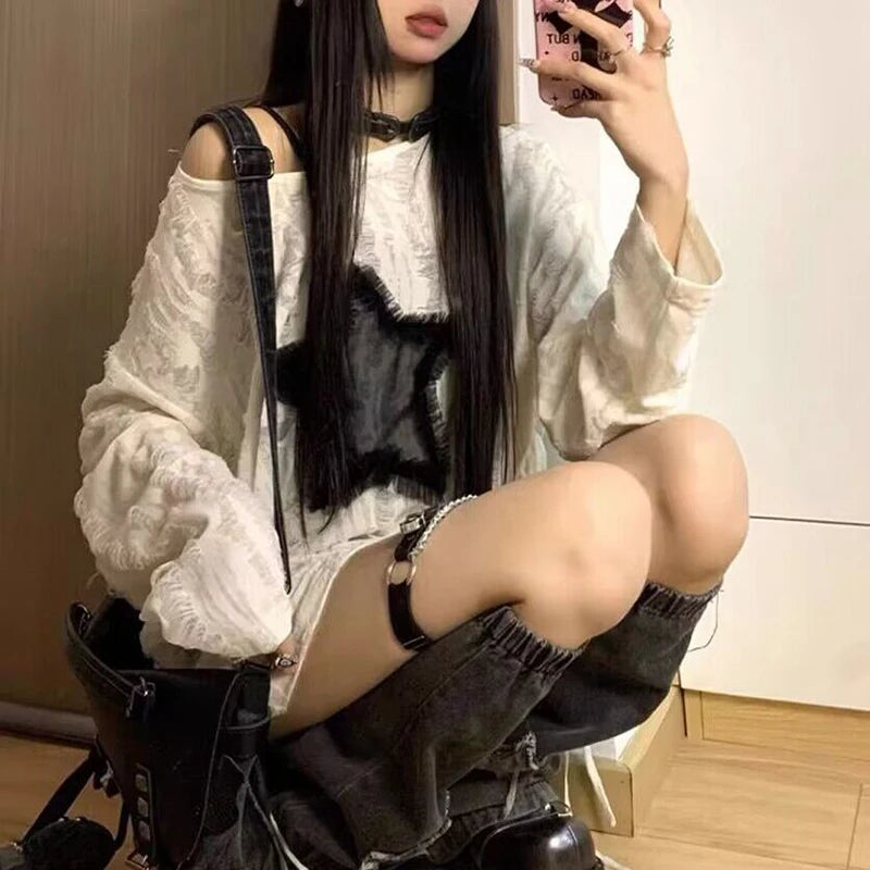 Aiertu Y2K Grunge Hole T-Shirt Star Print Ripped Streetwear Off Shoulder Tops Vintage Harajuku Oversized Kpop Long Sleeveloose Tees Aiertu