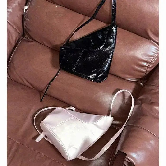 AIERTU  -  Spring New Niche Design Oil Wax Leather Practical Single Shoulder Crossbody Bag Aiertu
