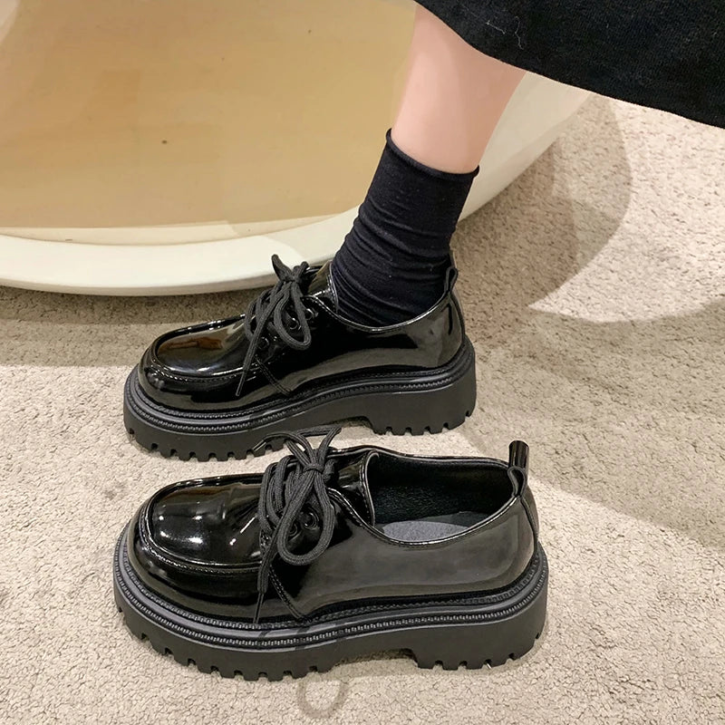 Aiertu Chunky Platform Oxfords Shoes for Women 2023 Autumn Non Slip Lace Up Flats Woman Thick Bottom Patent Leather Gothic Shoes Aiertu