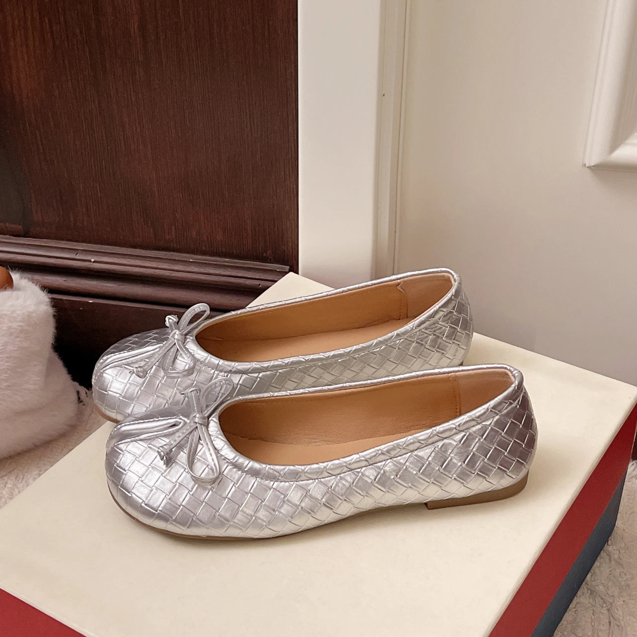 AIERTU  -  New Korean Style Women's Split-Toe Loafers Shallow Cut Ballet Flat Slip-Ons with Comfortable Mary Jane Spring/Autumn Tabis Shoes Aiertu