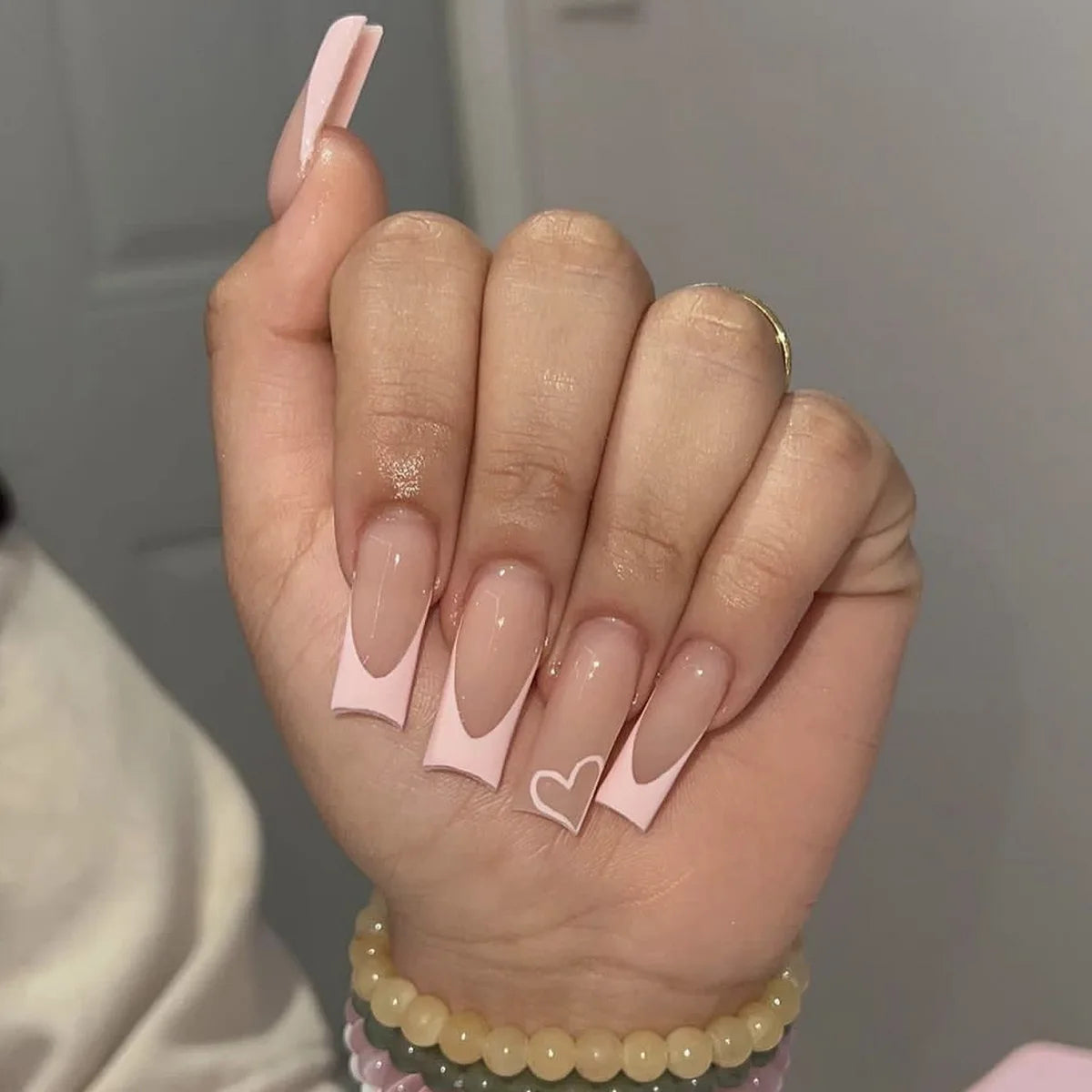 Aiertu 24Pcs Long Ballet False Nails with Bow Designs Pink Coffin Press on Nails Wearable French Fake Nail Full Cover Manicure Tips Aiertu