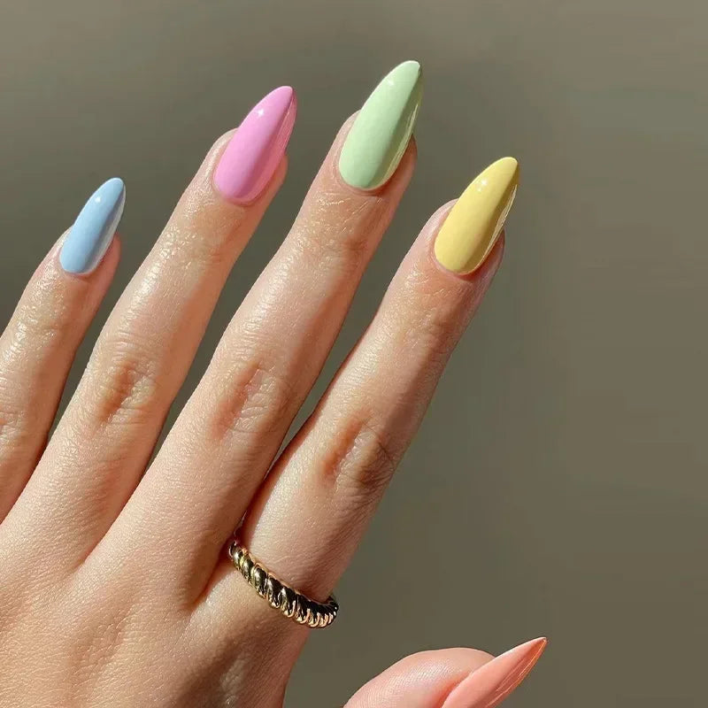 Aiertu 24Pcs Simple Green French False Nails Short Almond Fake Nails with Wave Line Design Wearable Round Head Press on Nail Tips Aiertu