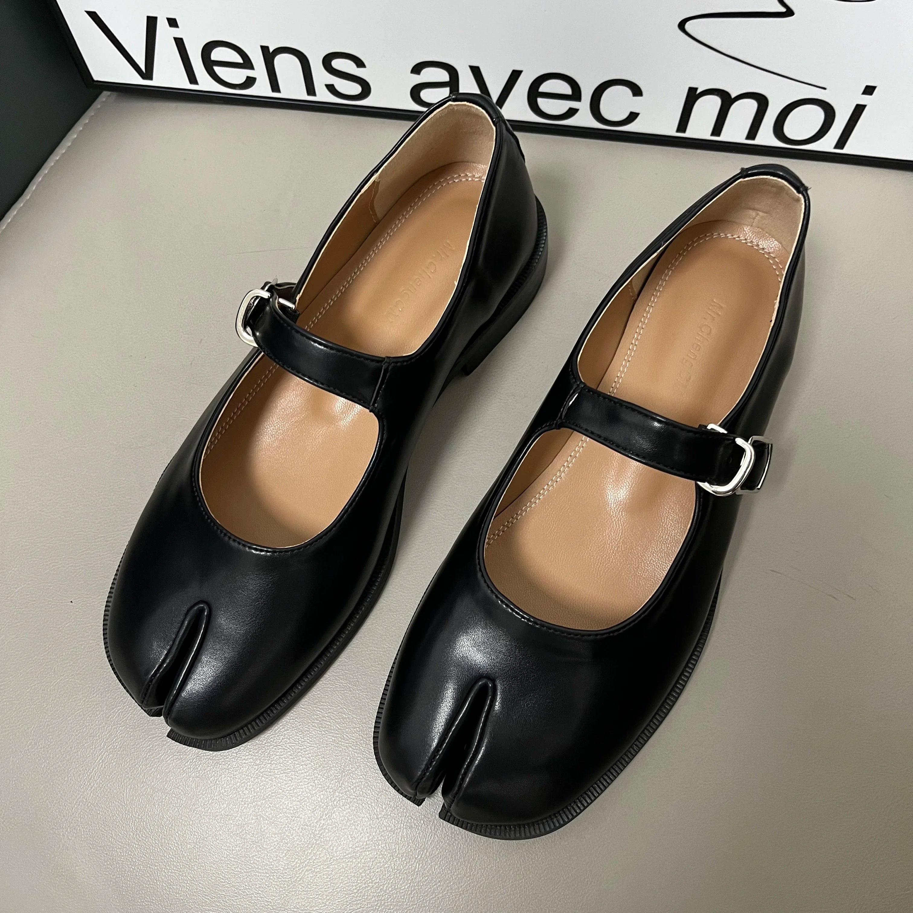 Aiertu Back  to school Flats Split Toe Shoes Plus Size 42 Loafer Brown Shoes Black Leather Women  Mary Janes Aiertu