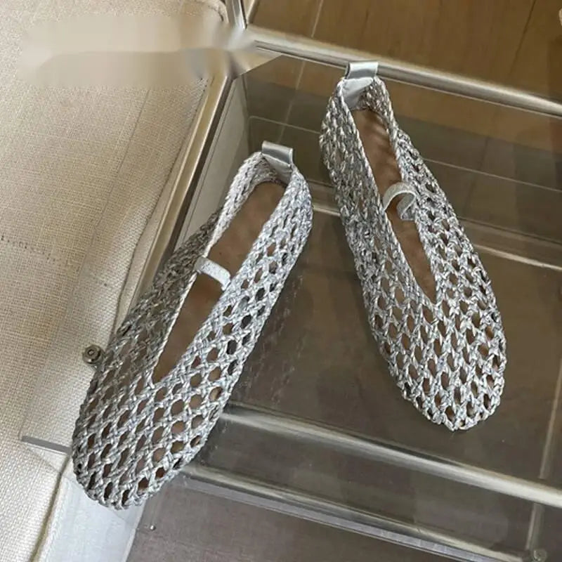 AIERTU  -  Summer Hollow Weave Mesh Women Loafers Fashion Round Toe Slip On Female Beach Casual Shoes Flat Sandals Zapatos De Mujer Aiertu