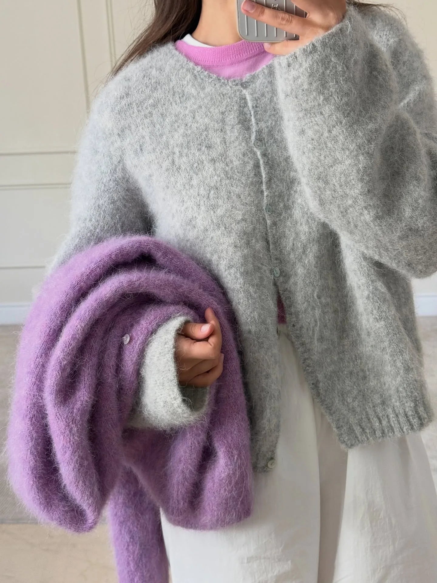 AIERTU  -  New Lazy Style Wool Cardigan Women's Spring and Autumn Loose Round Neck Knitted Short Jacket Soft Long Sleeved Sweater Aiertu