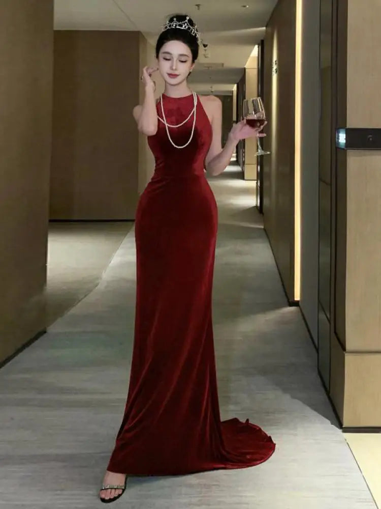 Women Vintage Red Halter Sleeveless Backless Bodycon Velvet Dress French Sexy Party Elegant Slim Fishtail Evening Dresses Summer Aiertu
