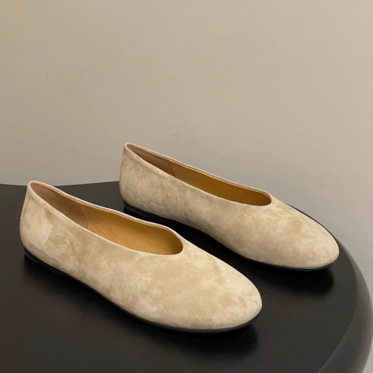 AIERTU  -  Retro Women's Mary Jane Shoes Exquisite Suede Casual Shoes for Woman Comfort Shallow Flat Shoe Designer Shoes Zapatos De Mujer Aiertu
