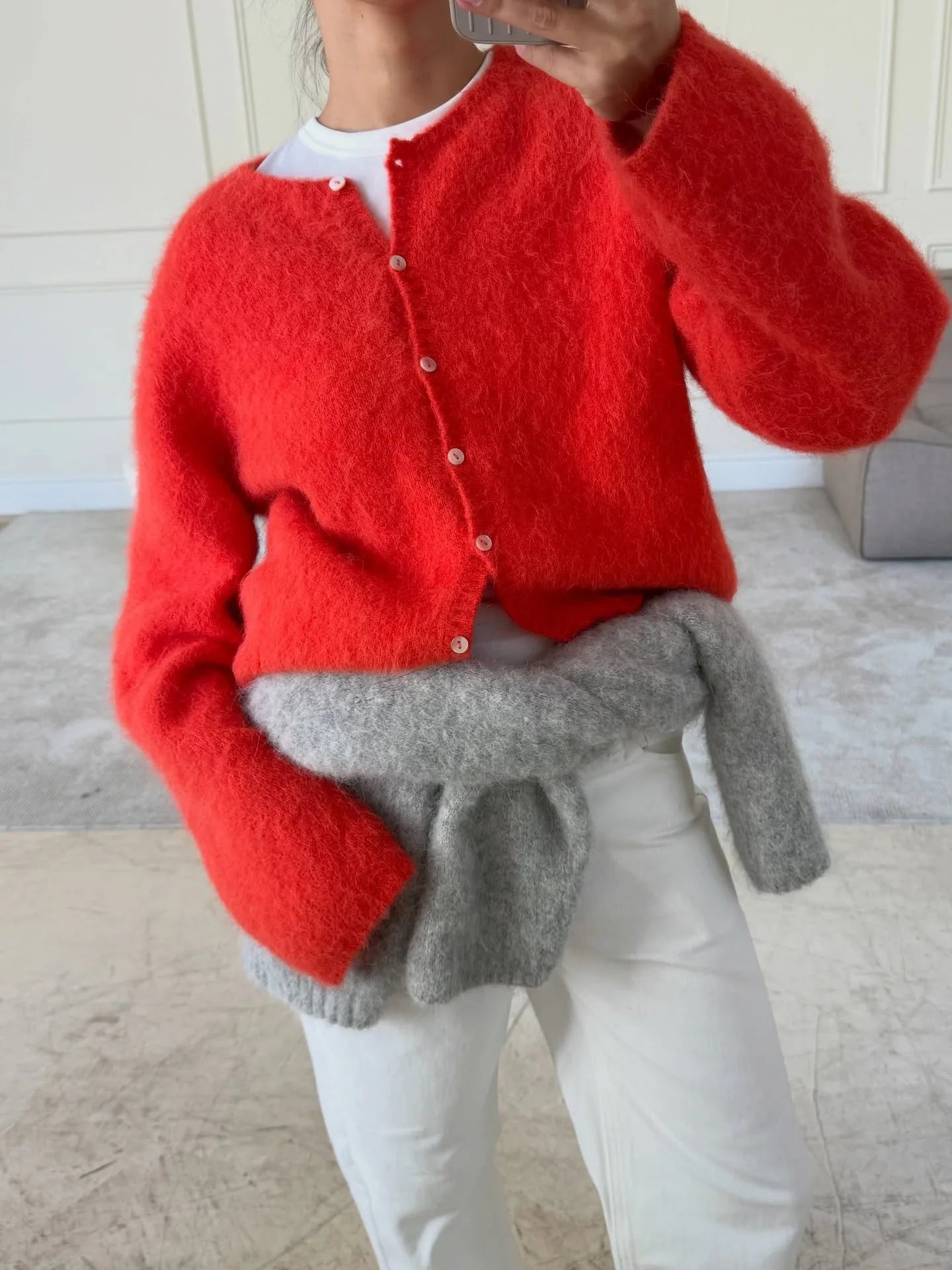 AIERTU  -  New Lazy Style Wool Cardigan Women's Spring and Autumn Loose Round Neck Knitted Short Jacket Soft Long Sleeved Sweater Aiertu