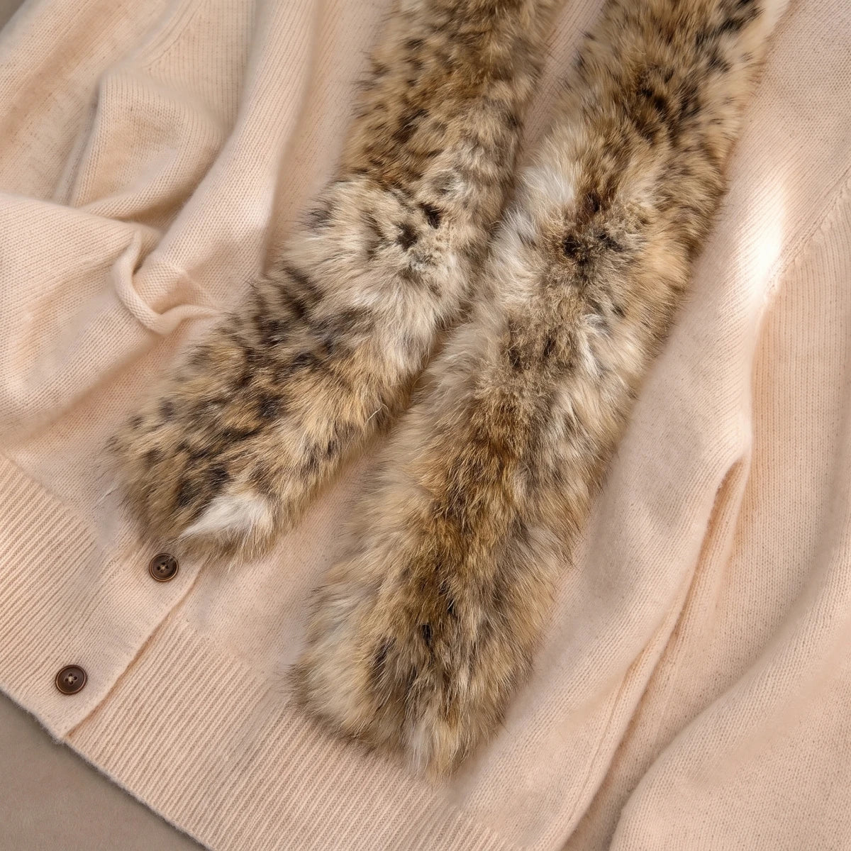 AIERTU  -  Women Faux Fur Scarf Fluffy Warm Animal Print Neck Collar Winter Luxury Plush Scarves for Coat Streetwear Outfit Festival Gifts Aiertu