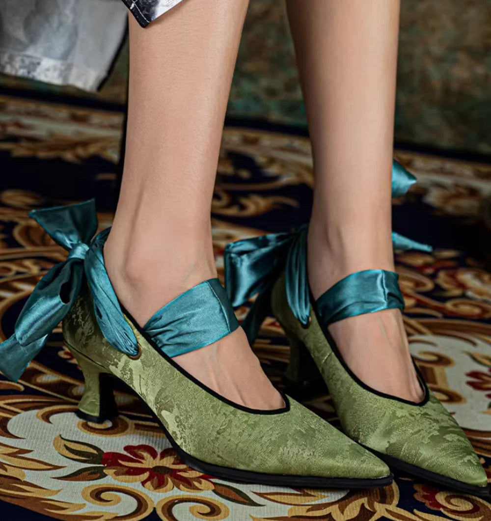 AIERTU  -  New Green Satin Pointed-Toe Pumps with Oversized Satin Bow Lace-Up Design Elegant Kitten Heel Fashion Low-Cut Mary Jane Aiertu