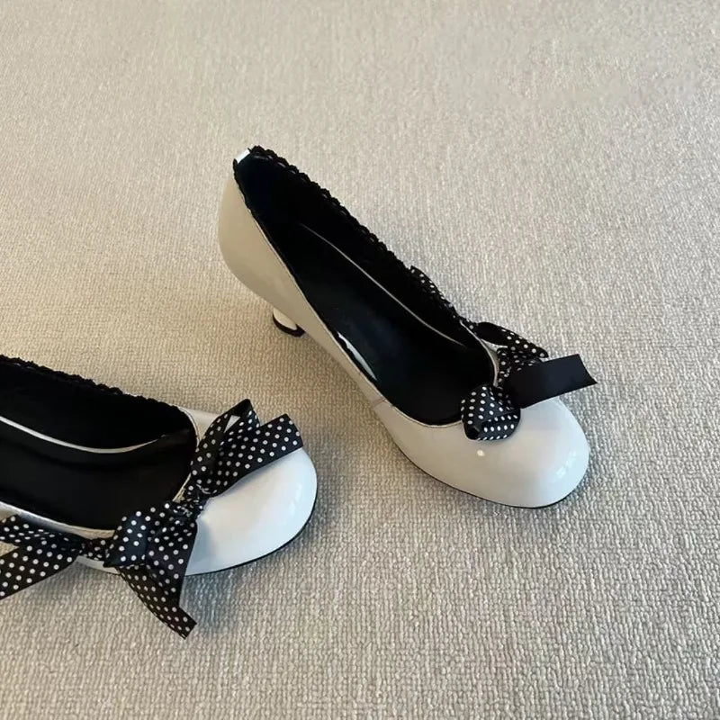 AIERTU  -  Riband Bow Round Toe Kitten Heel Mary Jane Shoes Women Pumps Sweet Chunky-Heel Dress Shoes Spring Vintage Lolita Shoes Aiertu