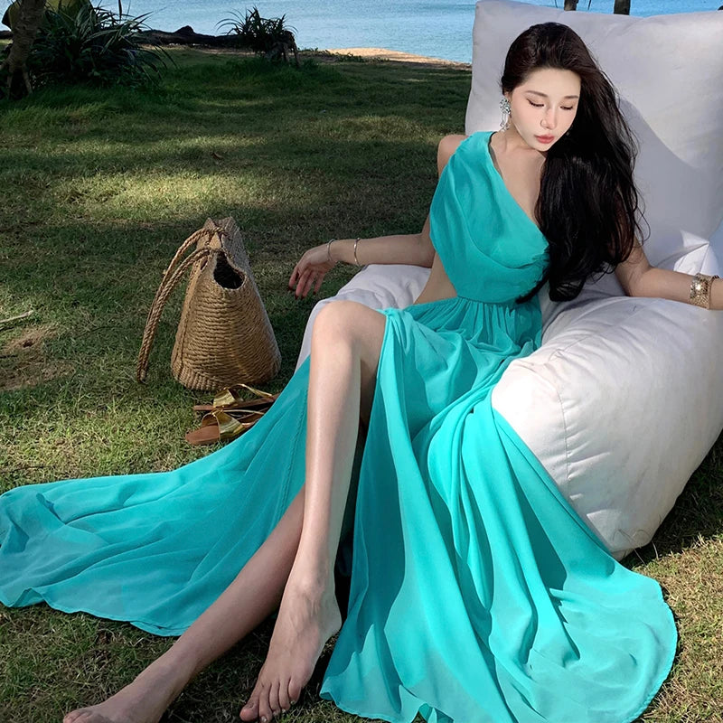 Aiertu Summer Blue Elegant Holiday Sexy Club Hollow Out Pleated Long Dress Women Diagonal Shoulder High Split Evening Party Dress 2024 Aiertu